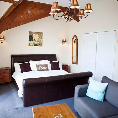 Hotel The Old School 3*