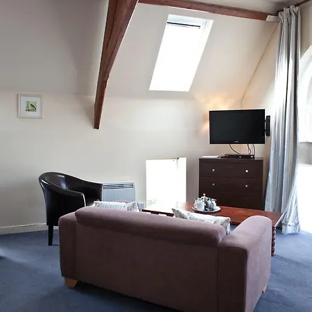 The Old School 3* Port Isaac